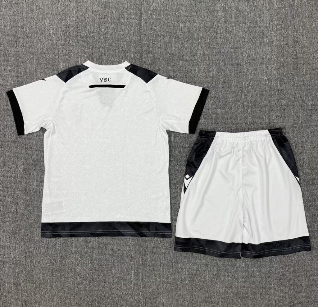 Conjunto infantil Vitória Guimarães Principal branco 25/26