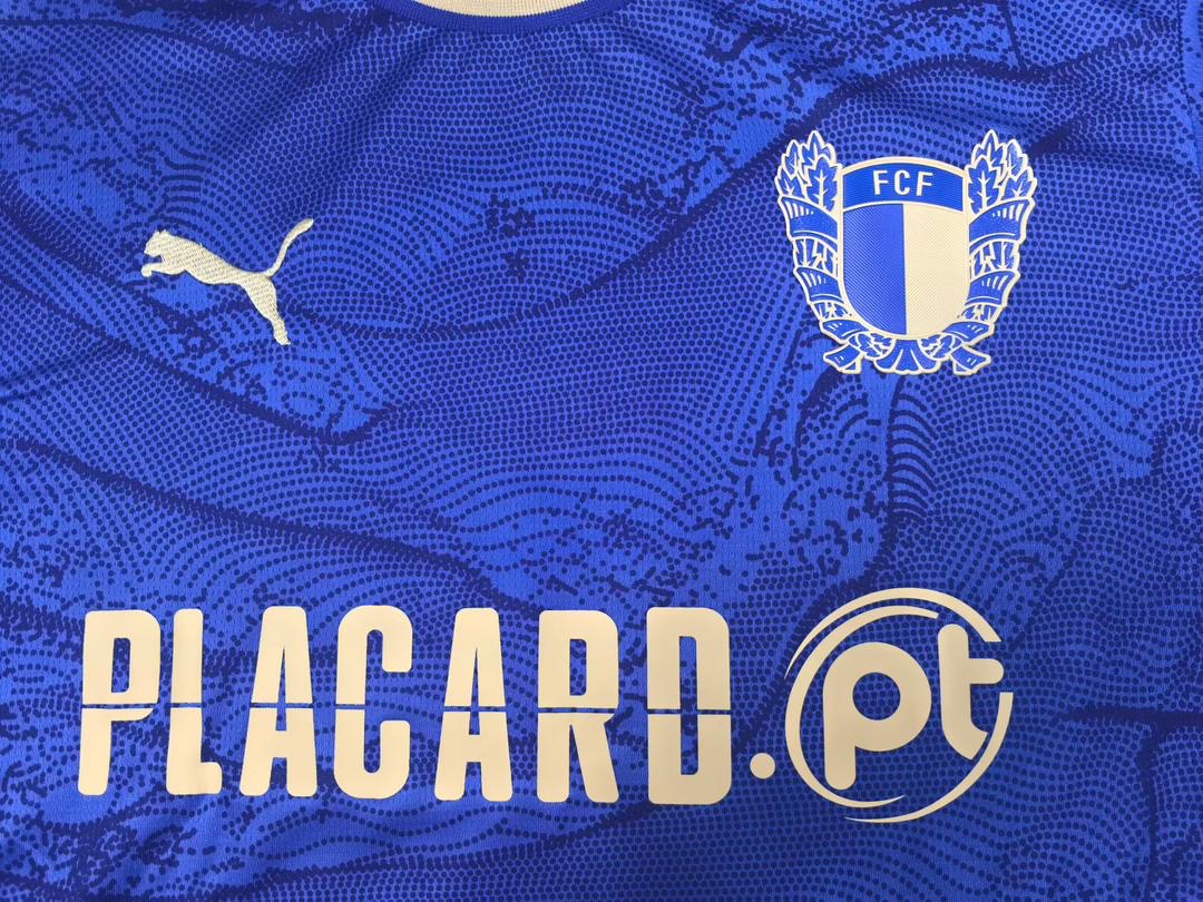 Camisola FC Famalicão Visitado azul 25/26