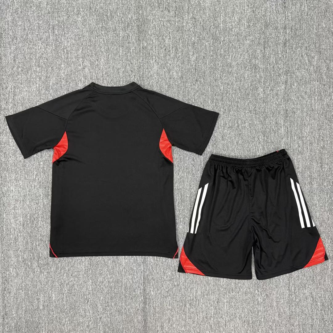 Conjunto infantil de treino preto 25/26 LANÇAMENTO