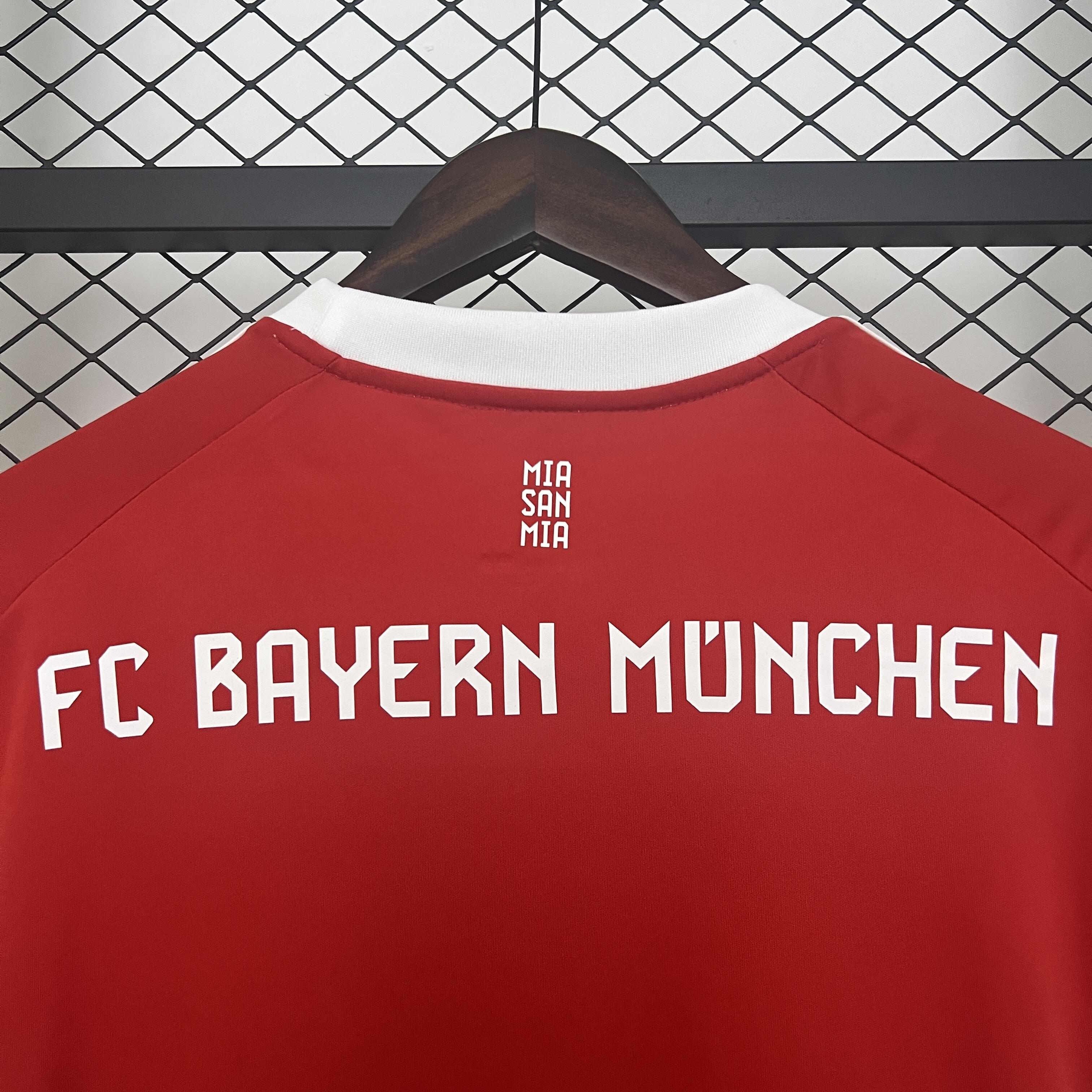Camisola Bayern Munique principal 25/26