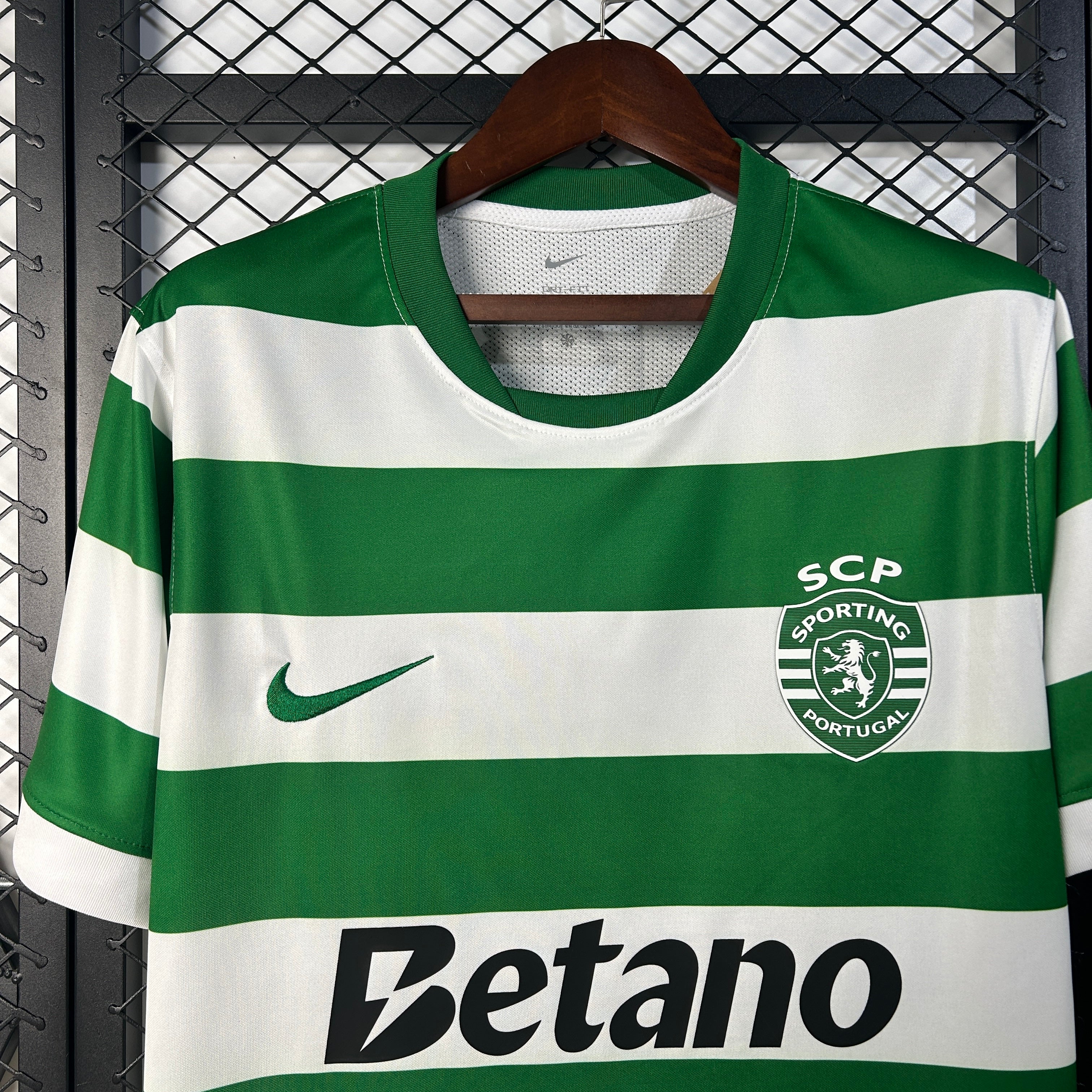 Camisola Principal 25/26 verde e branca