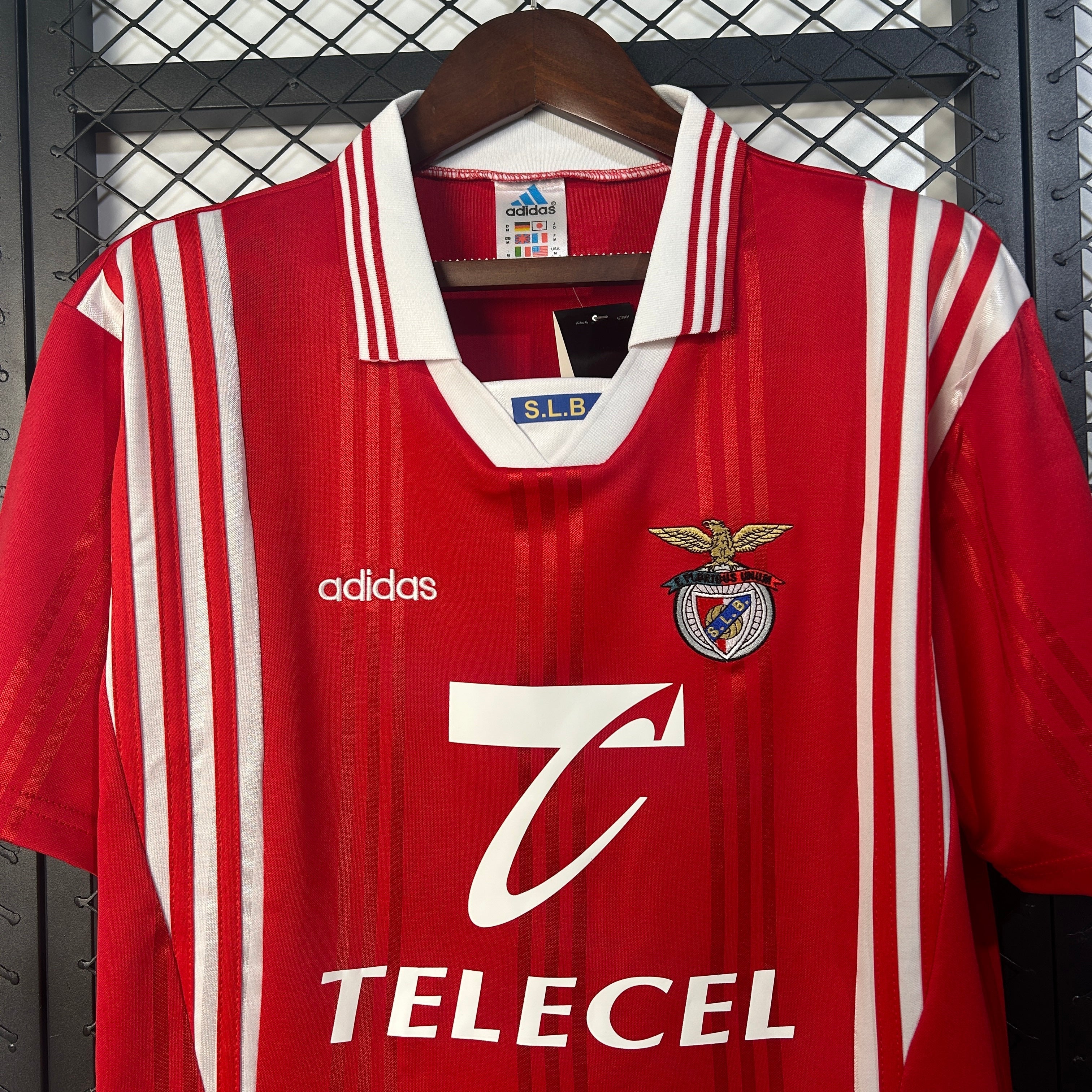 Camisola retro vermelha Principal 1997/98