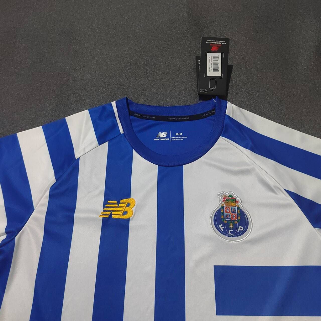 Camisola pré-jogo azul/branco 24/25