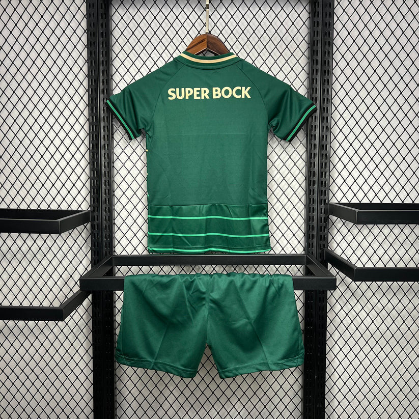 Conjunto infantil verde edição especial 24/25