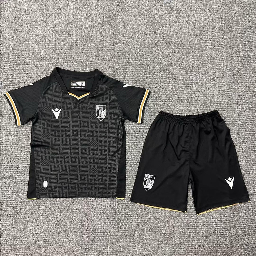 Conjunto de criança Vitória de Guimarães preto 24/25