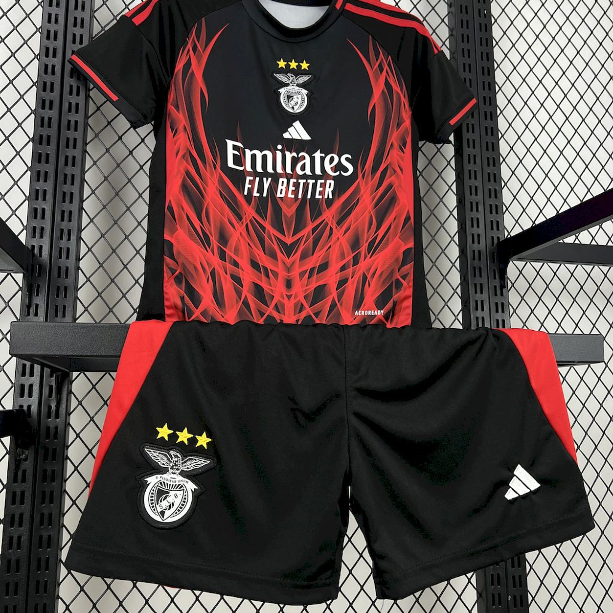 Conjunto infantil concept preto e vermelho 25/26 - LANÇAMENTO