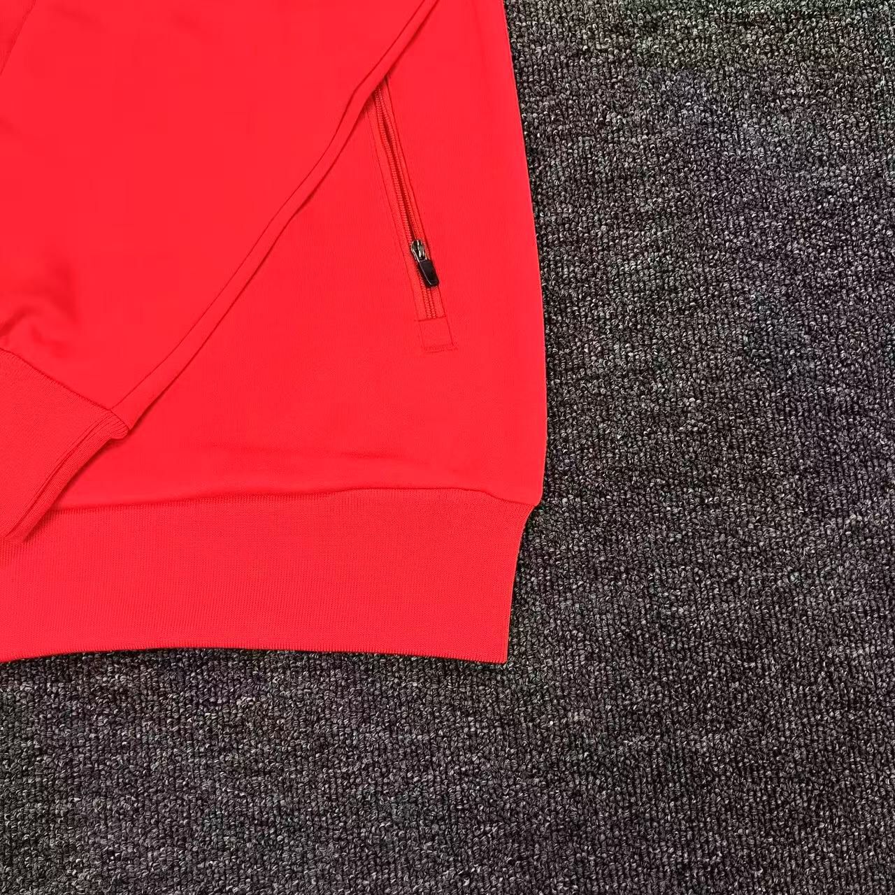 Conjunto de blusão e calças S L B x Originals 25/26 com fecho completo